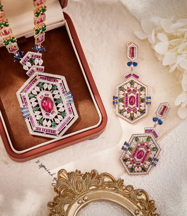 Pink Green Hexagonal Pendant Multi-Gem Floral Motifs Necklace 5