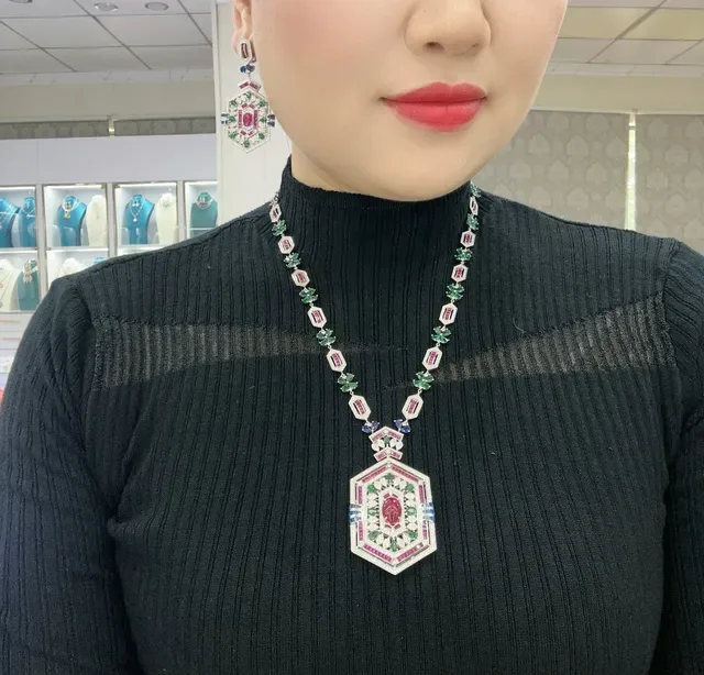 Pink Green Hexagonal Pendant Multi-Gem Floral Motifs Necklace 8