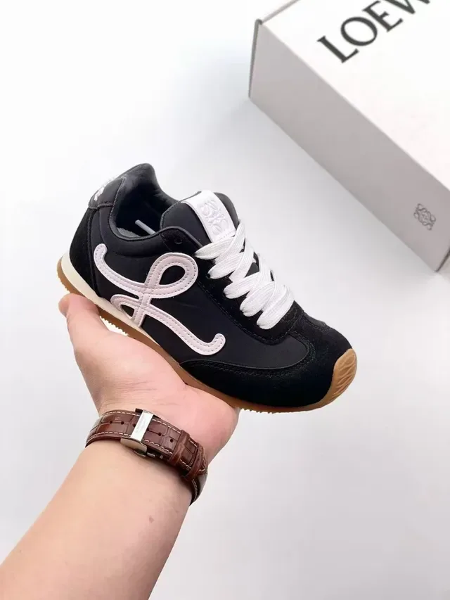 Pink White Retro Runner Silhouette Suede And Synthetic Paneling Sneakers 15