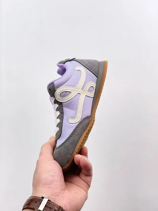 Pink White Retro Runner Silhouette Suede And Synthetic Paneling Sneakers 21