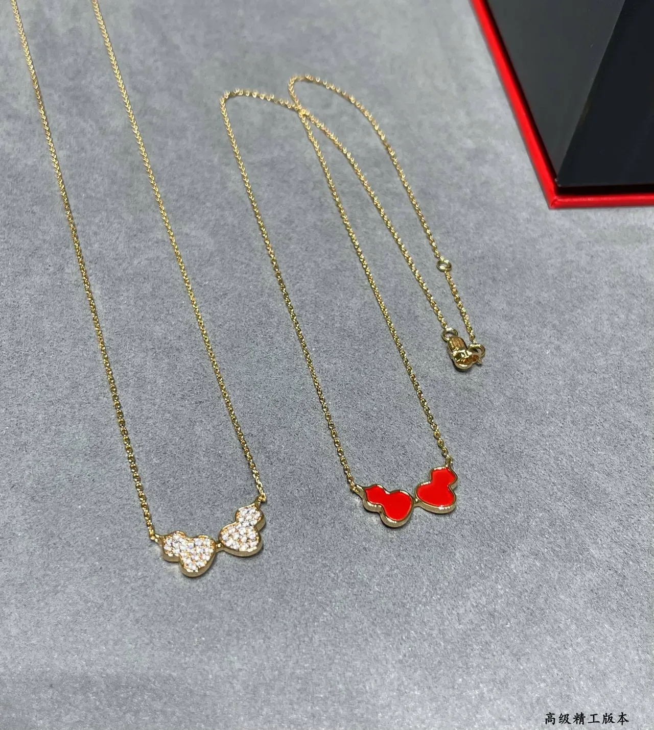 Red Gold Chain Enamel Double-Heart Pendant Necklace 5