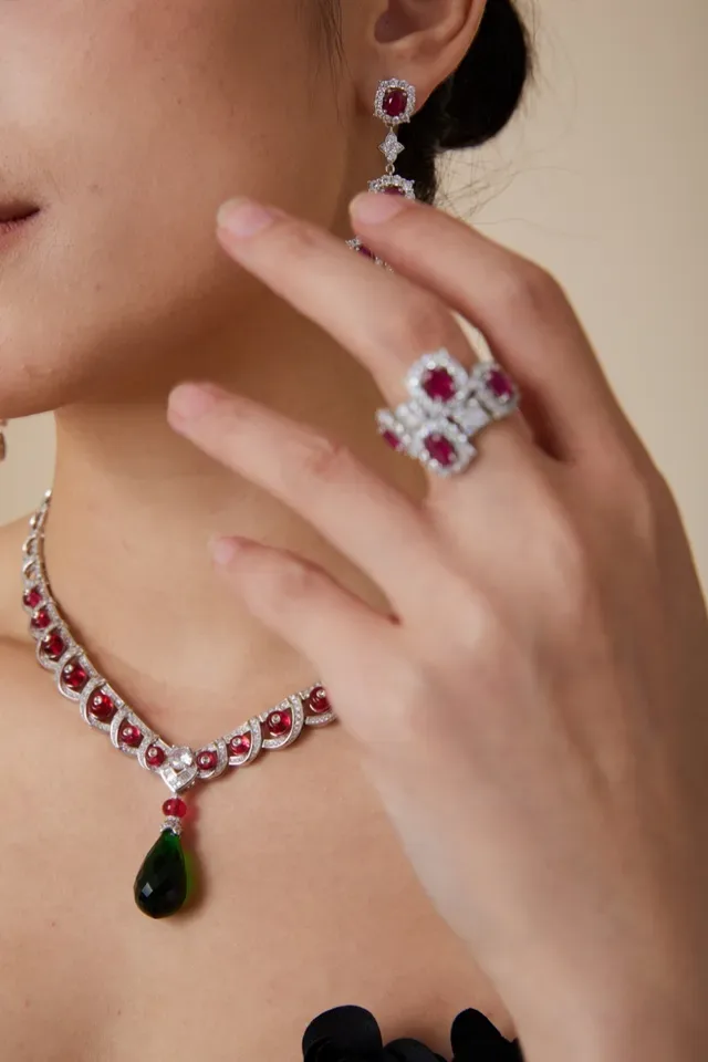 Red Silver Multi-Stone Cluster Pavé Diamond Halo Ring 7