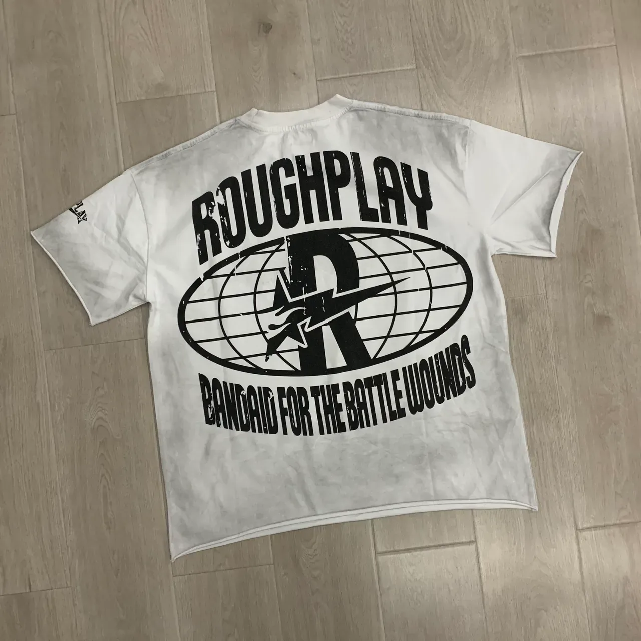 ROUGH Stay Young, Wild, and Free Graphic Oversized T-Shirt 18
