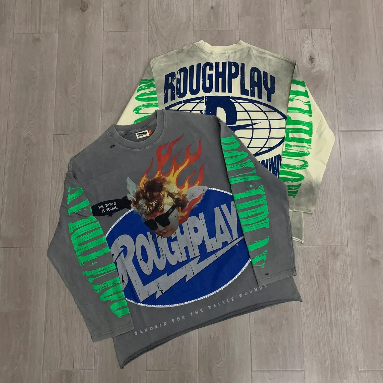Roughplay Distressed Graphic Dip-Dye Long-Sleeve Top 8