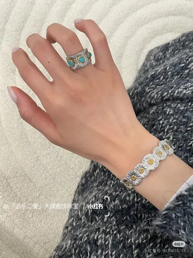 Silver and Gold Daisy Motif Open Cuff Bracelet 6