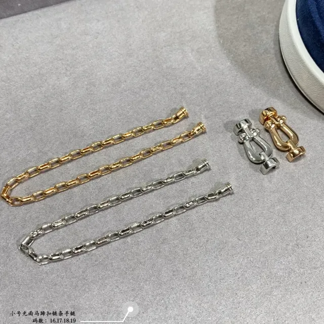 Silver and Gold Shackle-Clasp Chain Bracelets 3