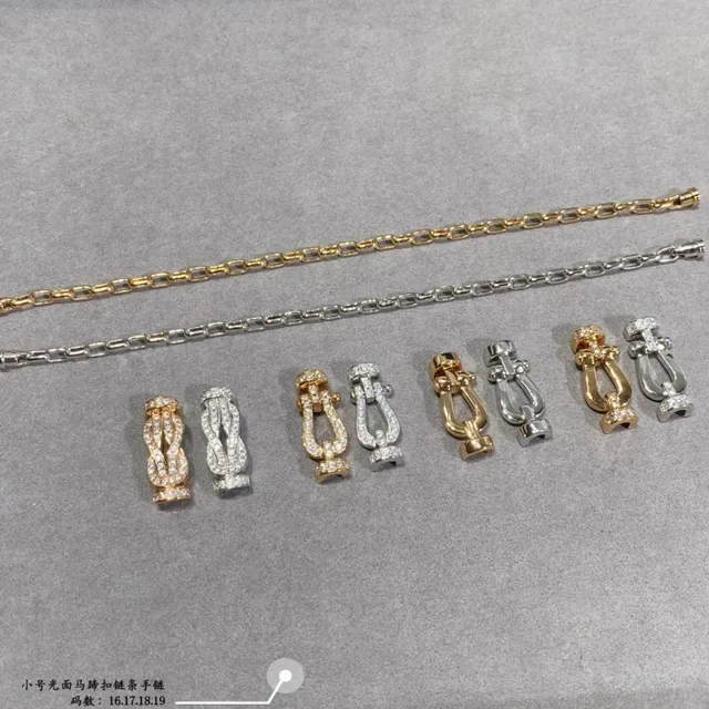 Silver and Gold Shackle-Clasp Chain Bracelets 4
