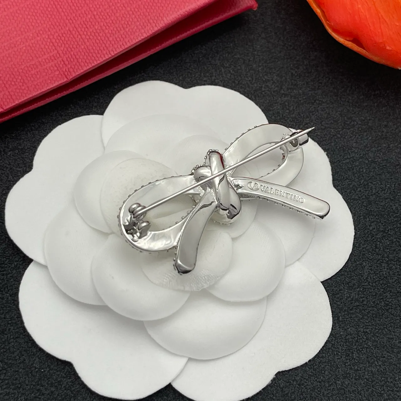 Silver Bow-Shaped Pavé-Crystal Brooch 3