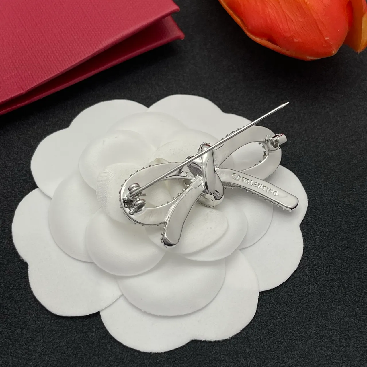 Silver Bow-Shaped Pavé-Crystal Brooch 4