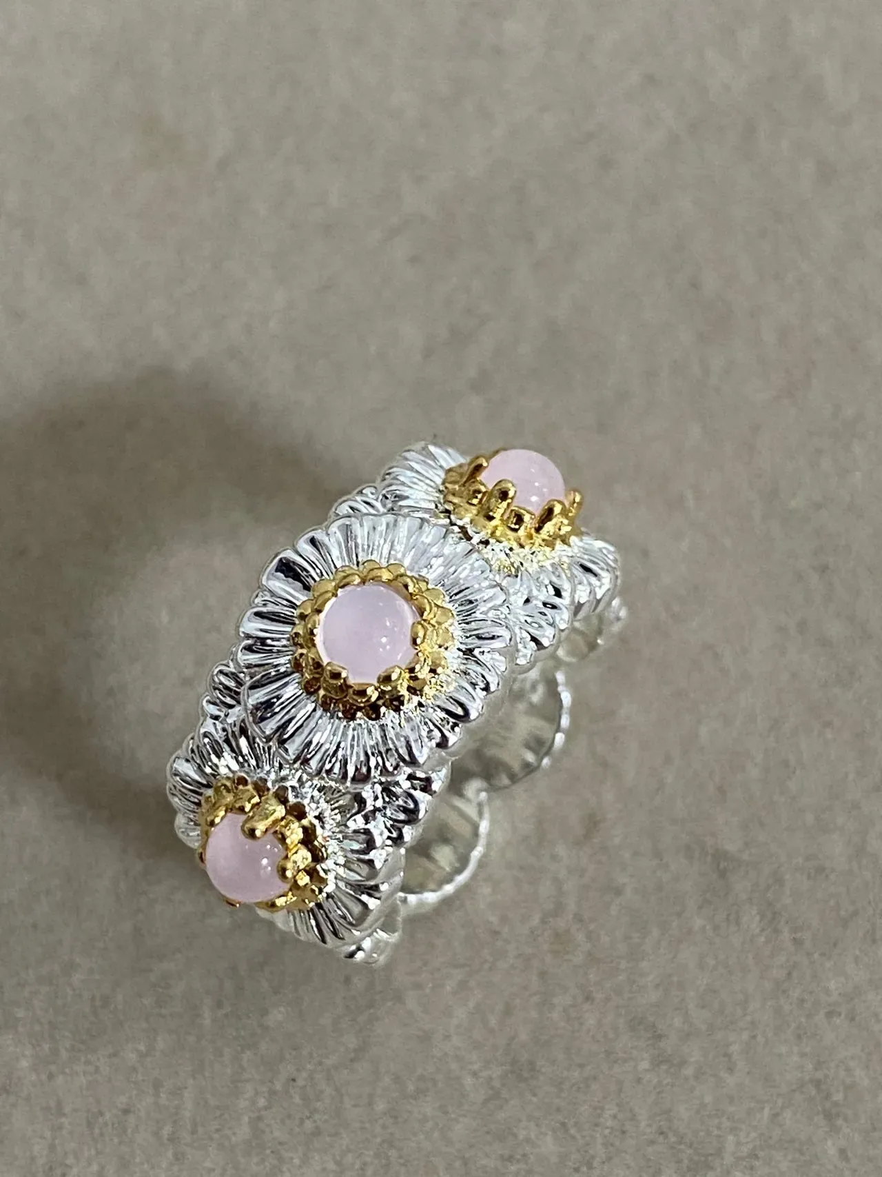 Silver Gold Floral Motif Cabochon-Set Ring 7