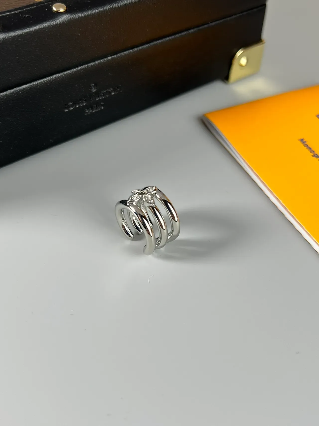 Silver Gold Multi-Band Floral Motif Ring 3