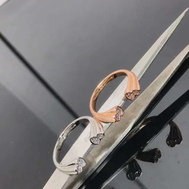 Silver Gold Open-Ended Heart-Shaped Pavé Terminal Ring 4