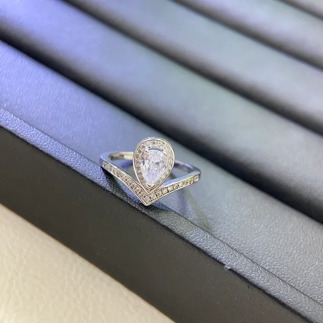 Silver Gold Pear-Shaped Central Stone Pavé-Set Shoulders Ring 3