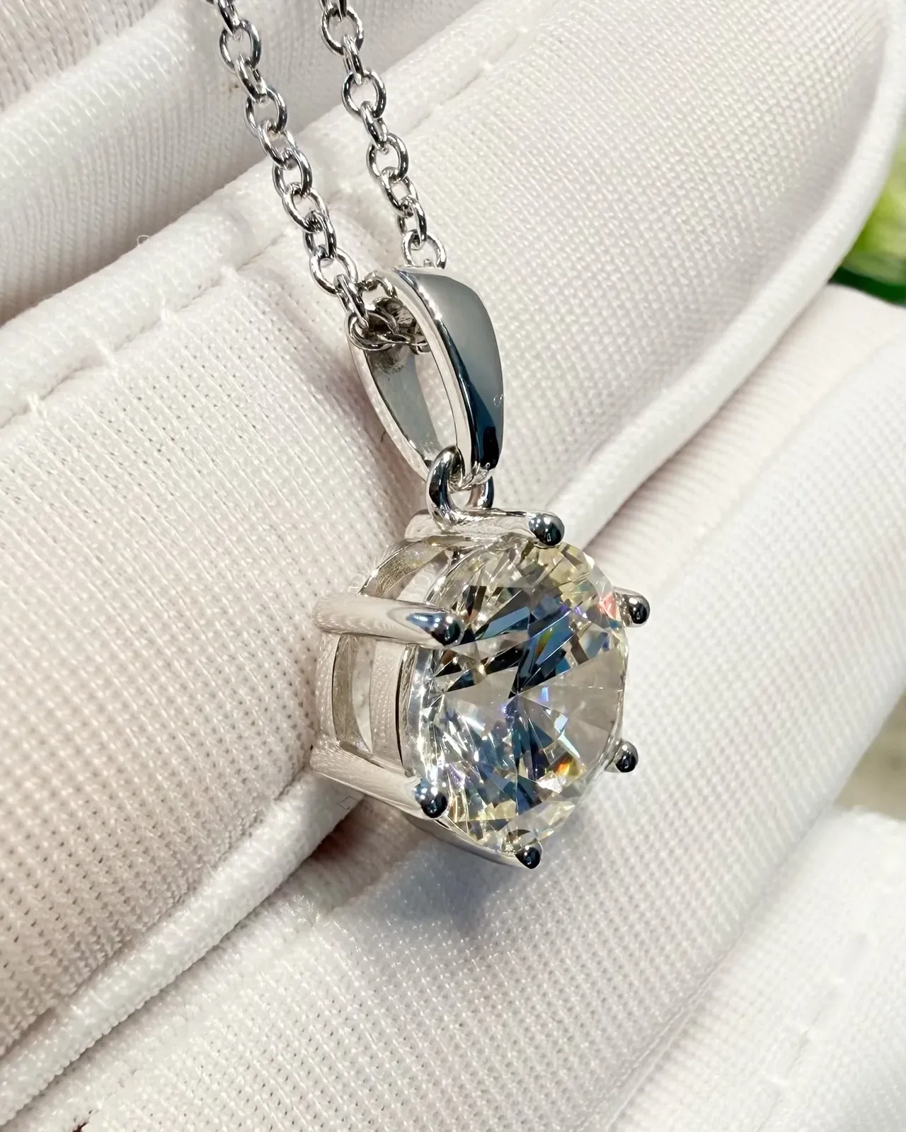 Silver-Tone Round Solitaire Pendant Necklaces 6