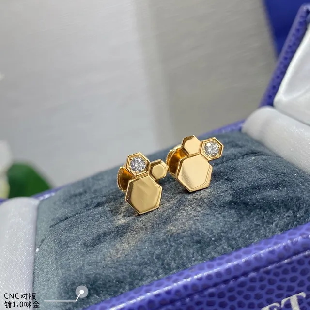 Silver Transparent Geometric Hexagonal Faceted Metallic Earrings 3