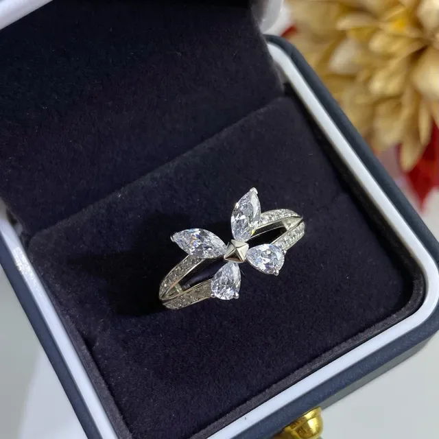 Silver White Floral Motif Marquise-Cut Stones Ring 8