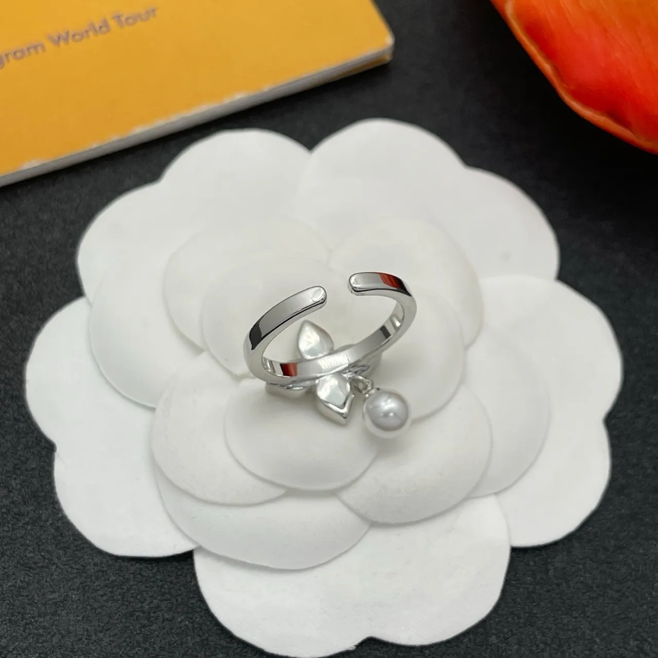 Silver White Flower-Shaped Pavé Top Dangling Pearl Pendant Ring 4