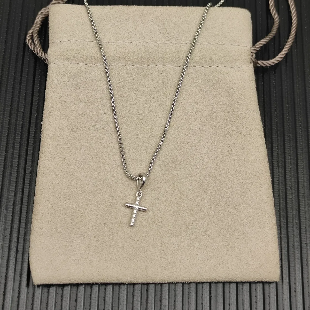 Twisted Rope Cross Pendant Necklace 10