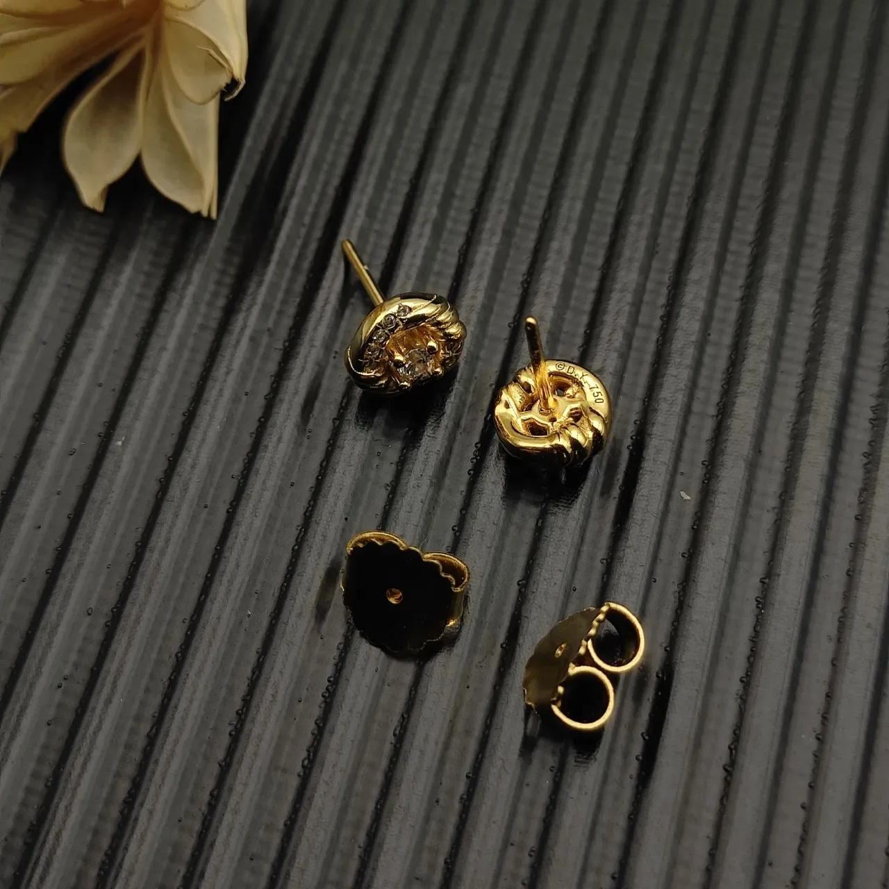 Twisted Rope Motif Pavé Diamond Stud Earrings 4