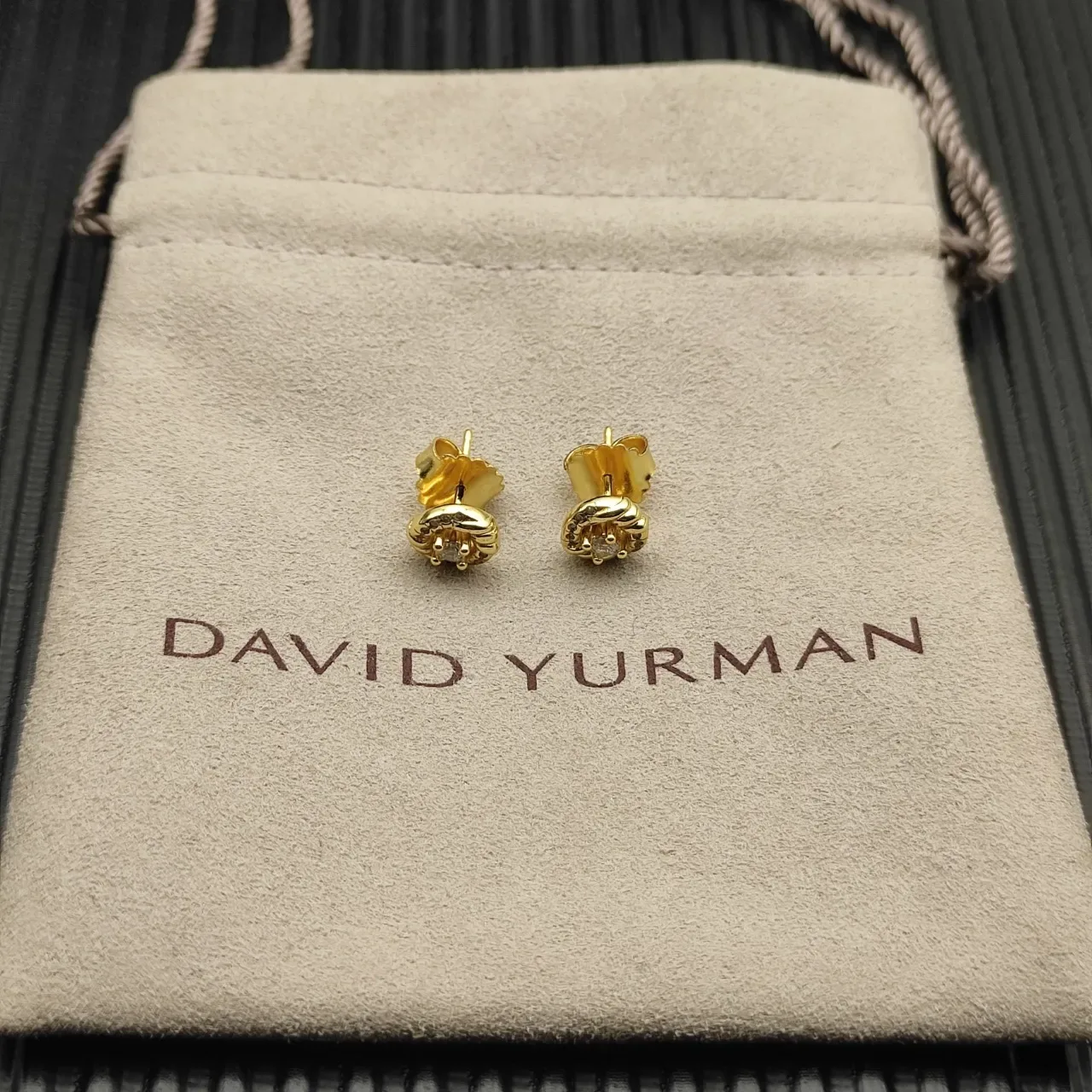 Twisted Rope Motif Pavé Diamond Stud Earrings 9