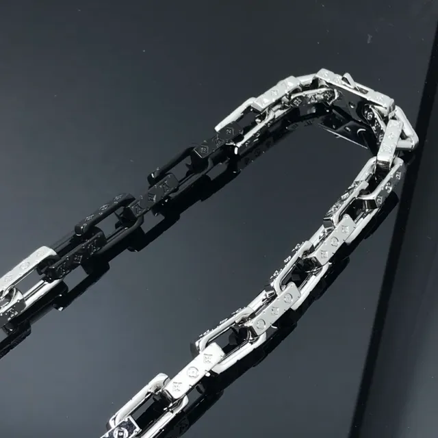 Two-Tone Black and Silver Chunky Link Chain Necklace 2