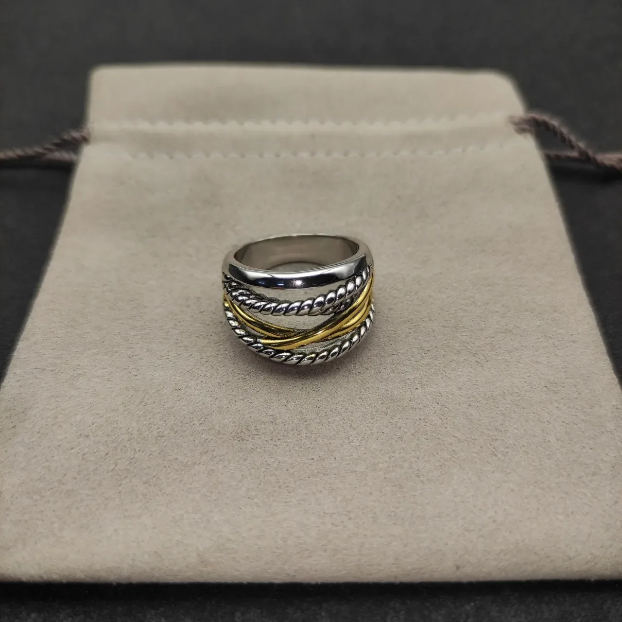 Two-Tone Twisted Rope Interlocking Ring 3