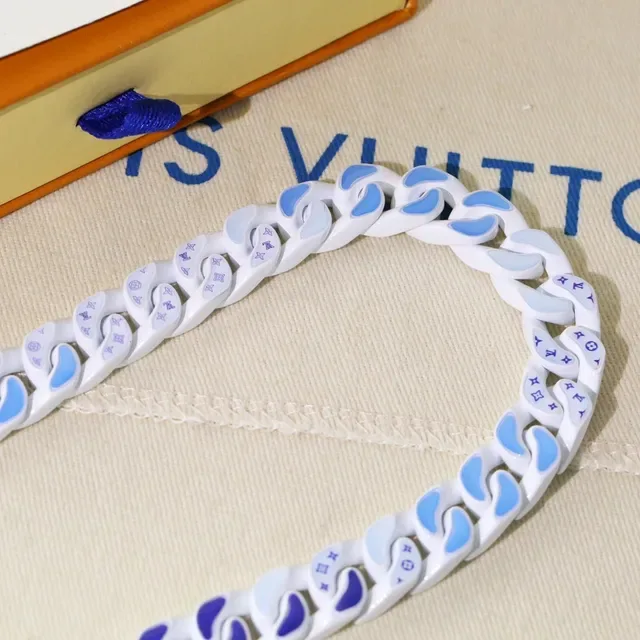 White and Blue Two-Tone Curb-Link Chain Necklace 5