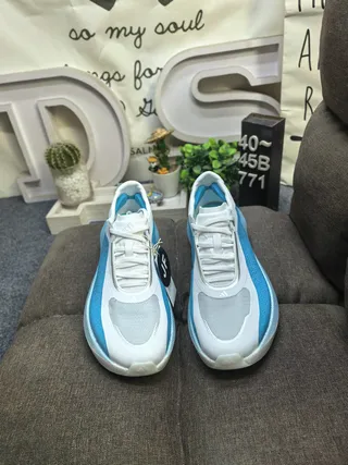 White and Turquoise Color-Block Low-Top Lifestyle Sneakers 10