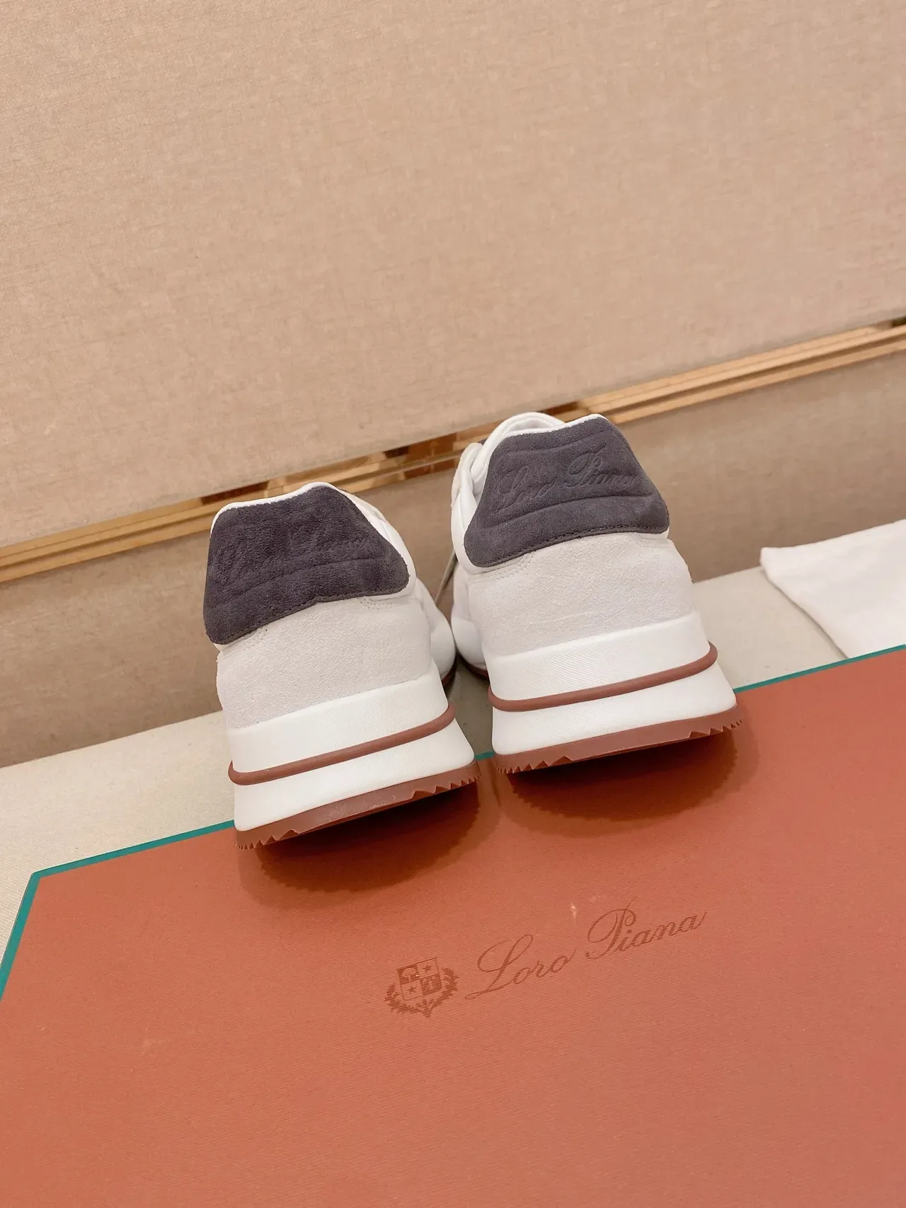 White Gray Low-Top Layered Panel Upper Sneakers 3
