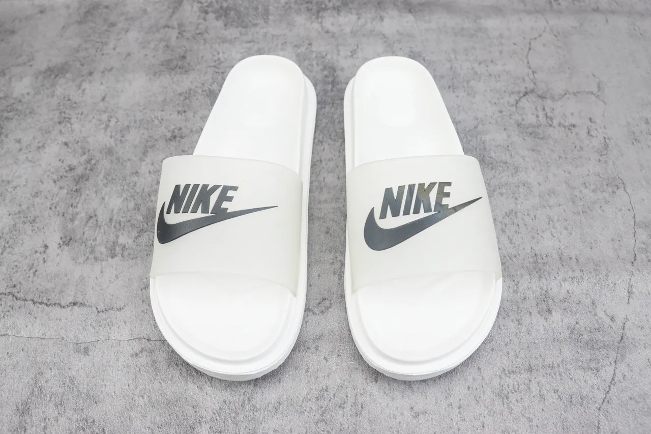White Molded Single-Strap Slide Slipper 2
