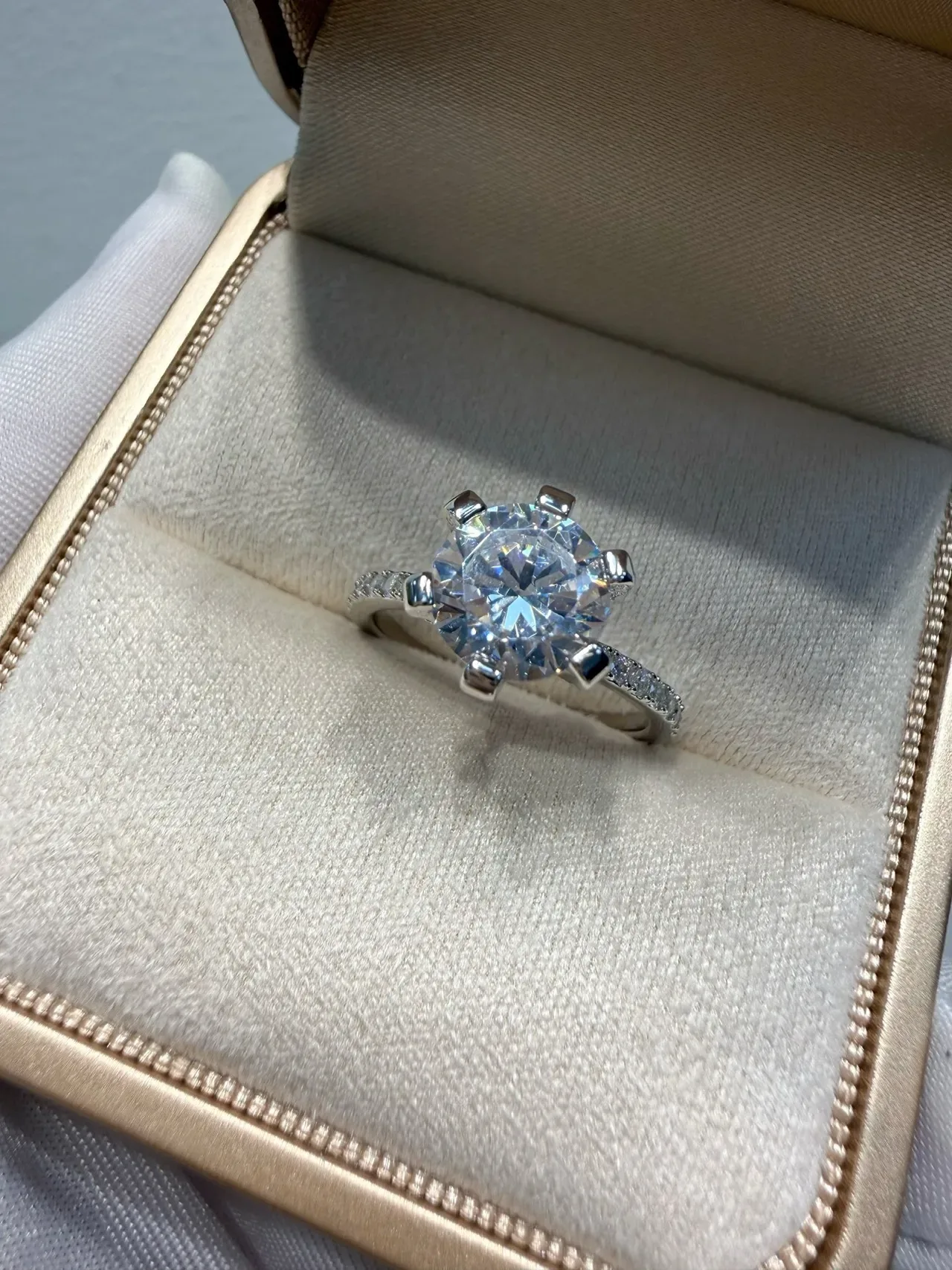 White Silver Six-Prong Solitaire Pavé Band Ring 8