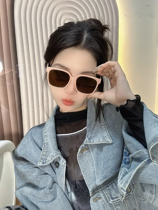 Gentle Monster Oversized Square Black Sunglasses 3