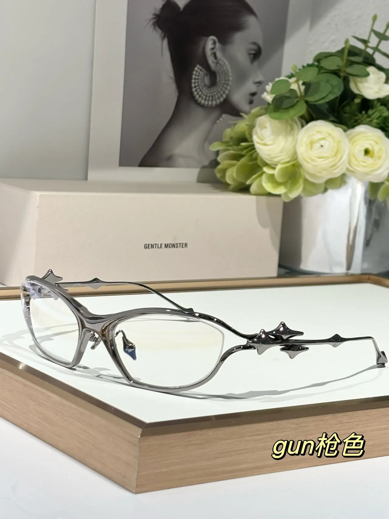 Gentle Monster Lunettes de soleil angulaires en forme d'œil de chat inspirées des étoiles 5