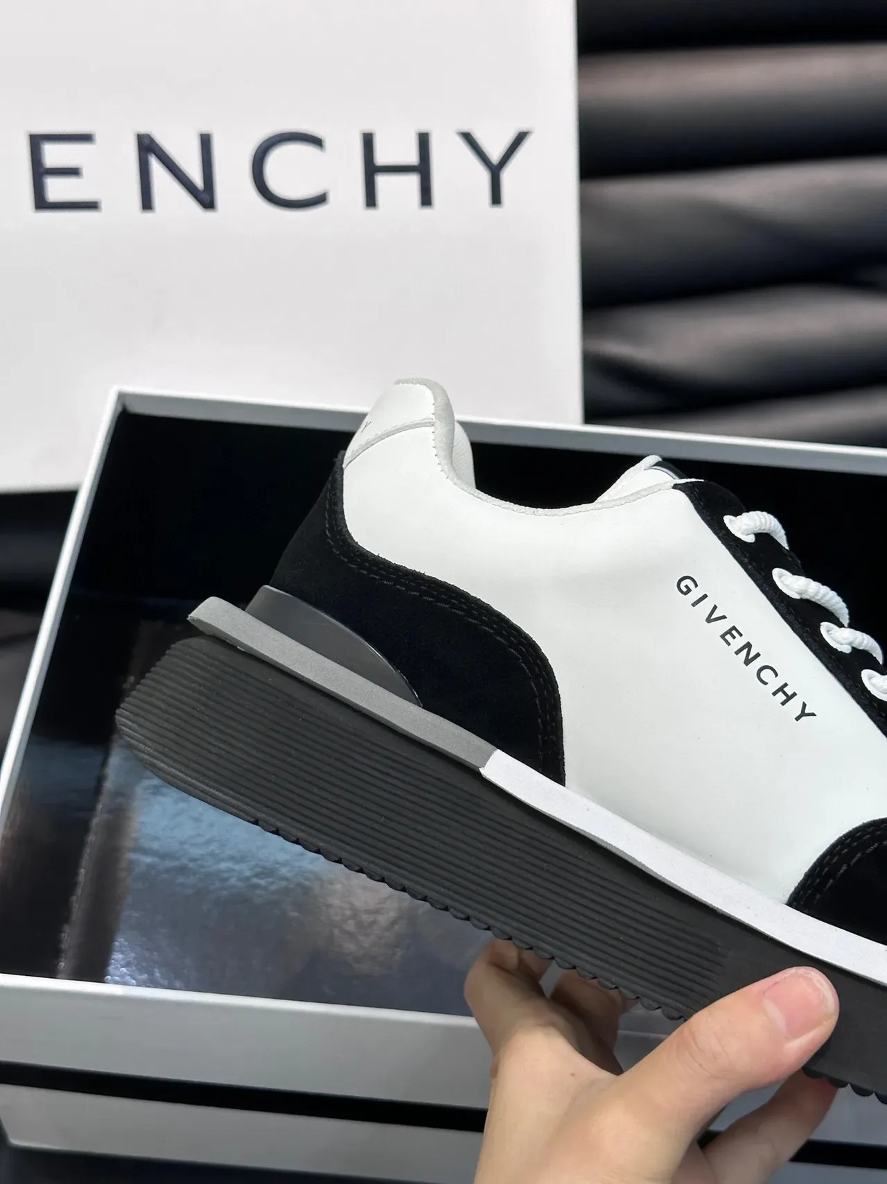 Givenchy City Sport أحذية رياضية أبيض وأسود أسلوب حياة 6