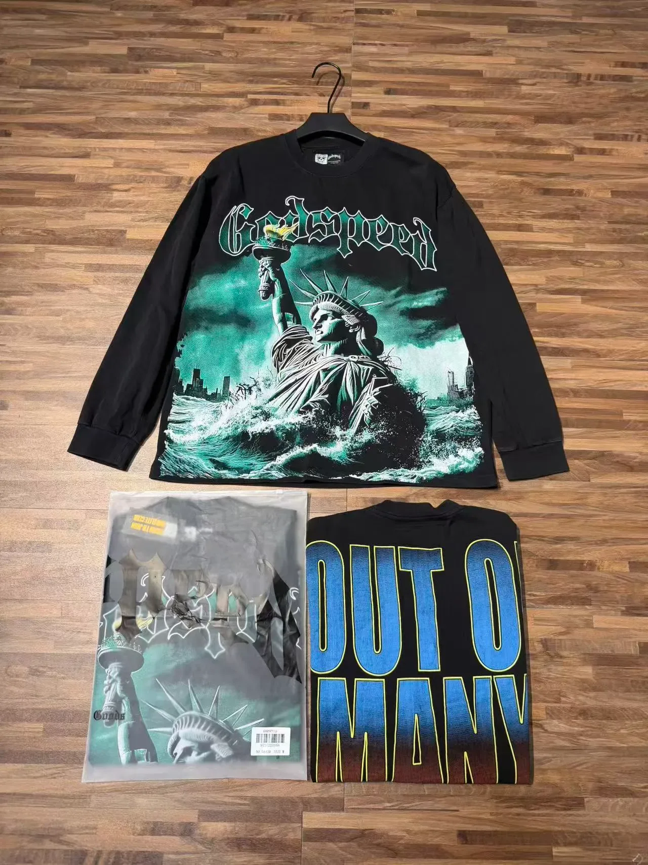 Godspeed Statue of Liberty Graphic Long-Sleeve T-Shirt 4
