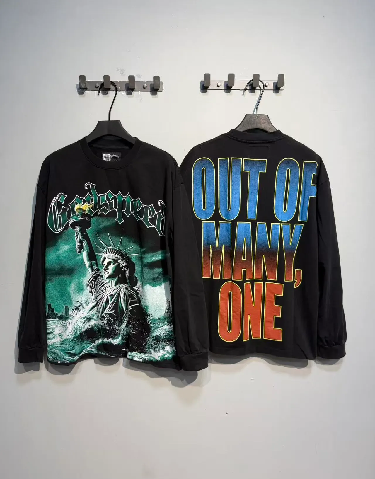 Godspeed Statue of Liberty Graphic Long-Sleeve T-Shirt 5