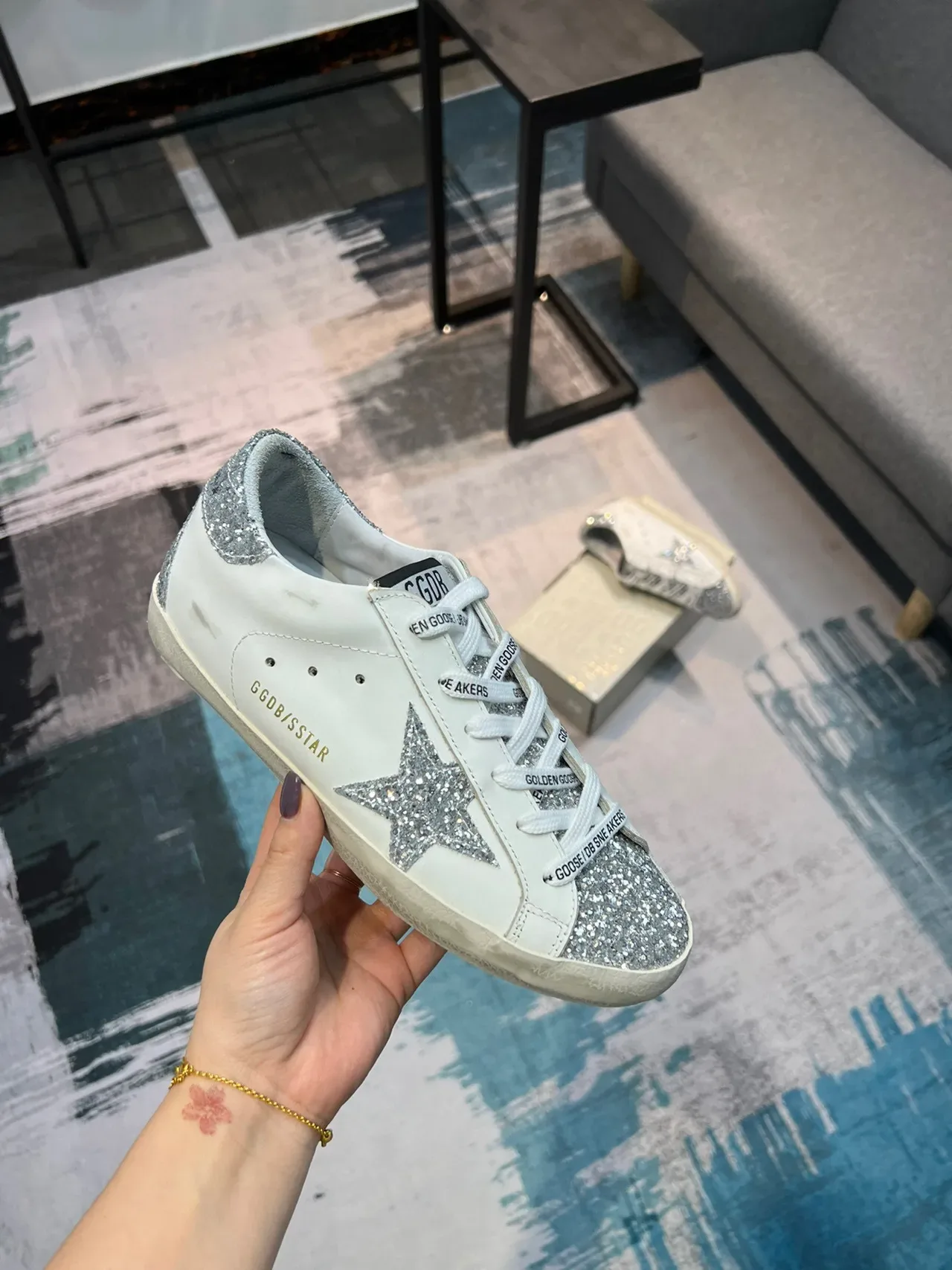 Golden Goose Super-Star Détail Blanc Argent Solaire Caoutchouc Distressé Chaussures Lifestyle 6