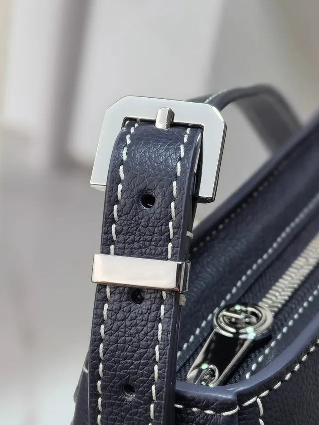 Goyard Navy Brown Semi-Circular Silhouette Leather-and-Canvas Two-Tone Saddle Bag 7