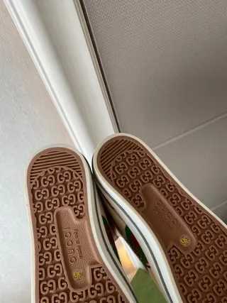 Gucci Ace Apple-Print Cream Lifestyle Sneakers 3