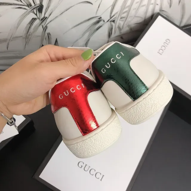 Gucci Ace Embroidered Ladybug and Pineapple White Lifestyle Sneakers 3