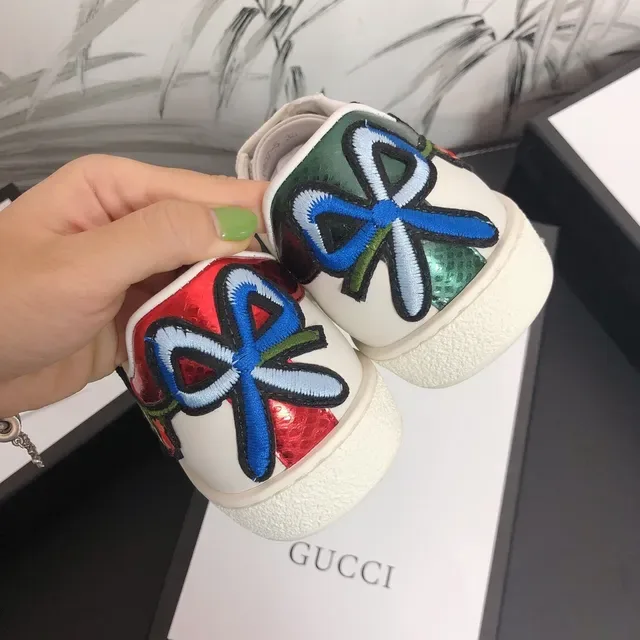 Gucci Ace Floral Embroidery White Lifestyle Sneakers 2