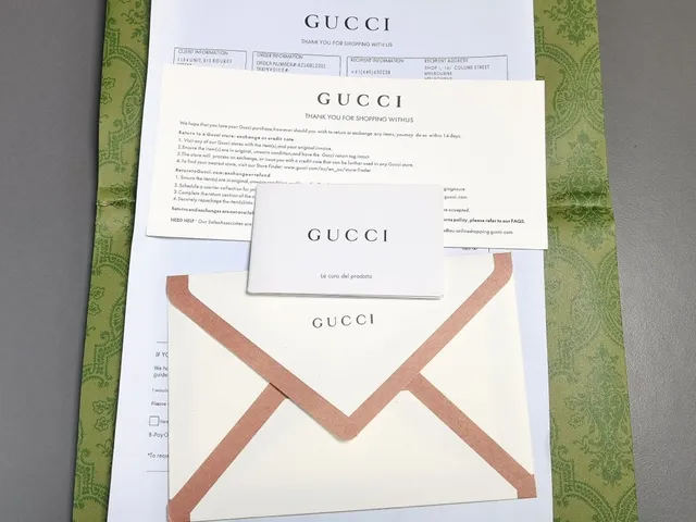 Gucci Ace New York Yankees White Black Red Lifestyle Sneakers 8