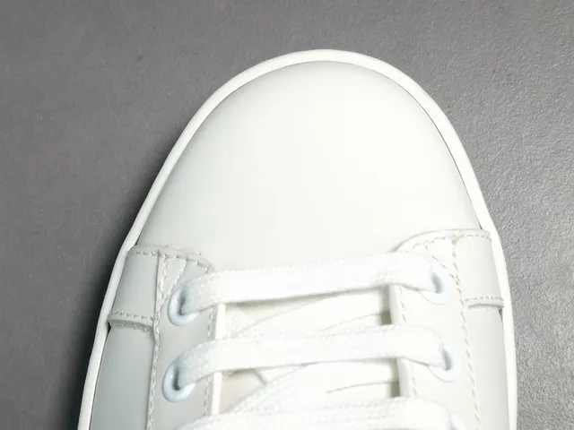 Gucci Ace New York Yankees White Black Red Lifestyle Sneakers 9