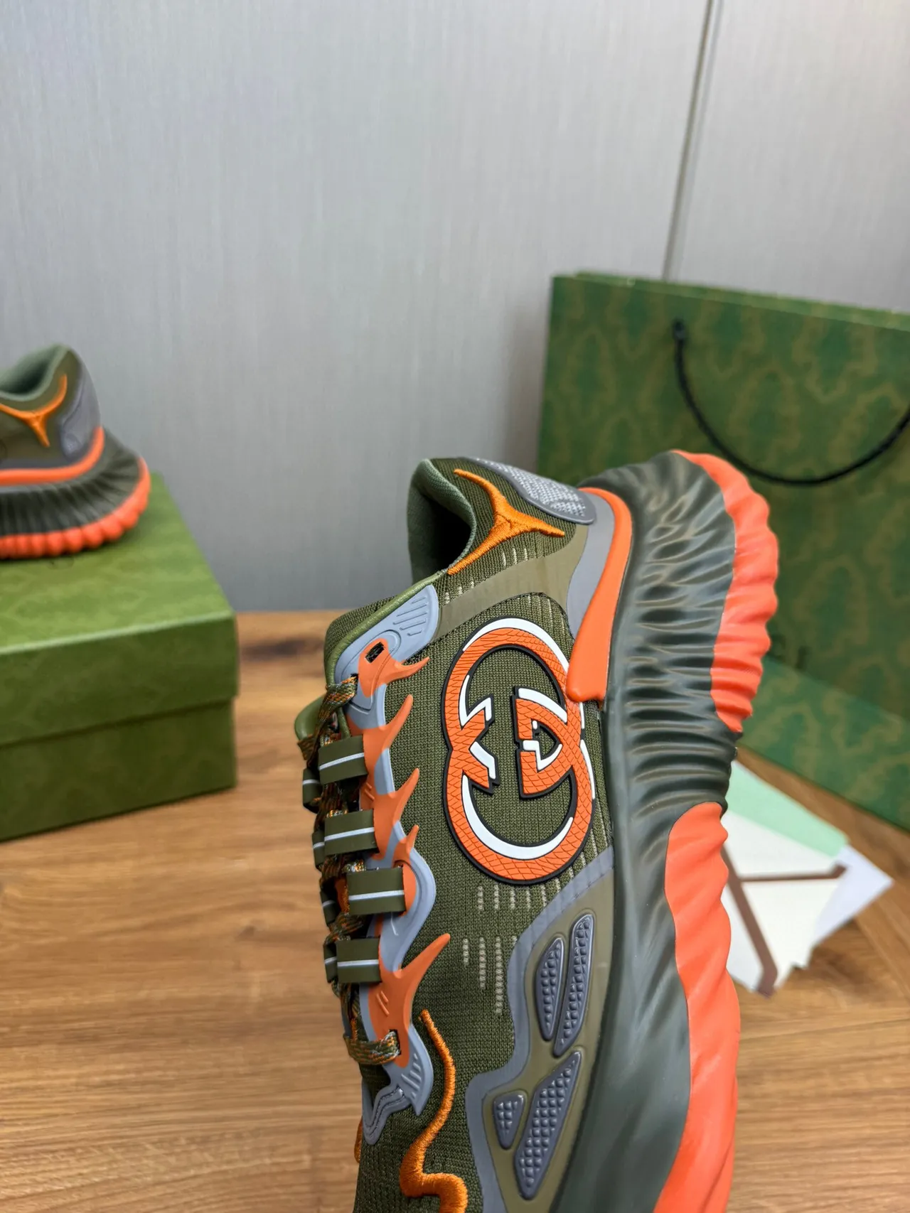 Gucci Army Green Orange Sculpted Wavy Sole Knit Upper Chunky Sneakers 8