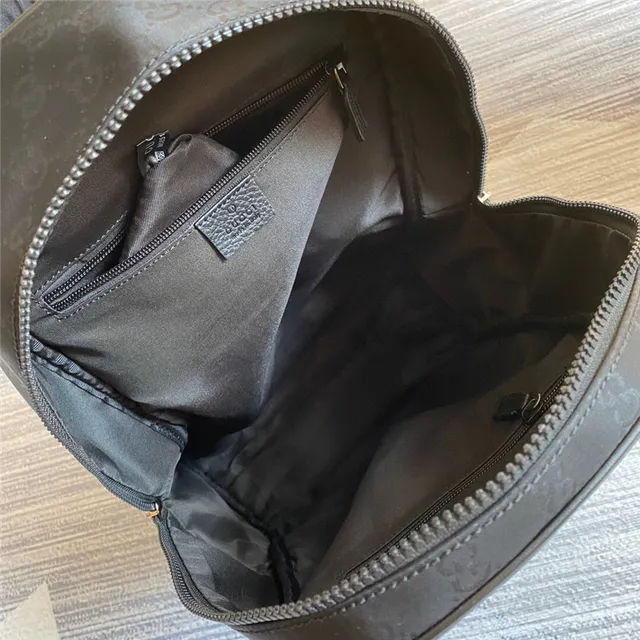 Gucci بيج أسود GG Monogram كانفاس حافة جلد حقيبة ظهر كاجوال 2