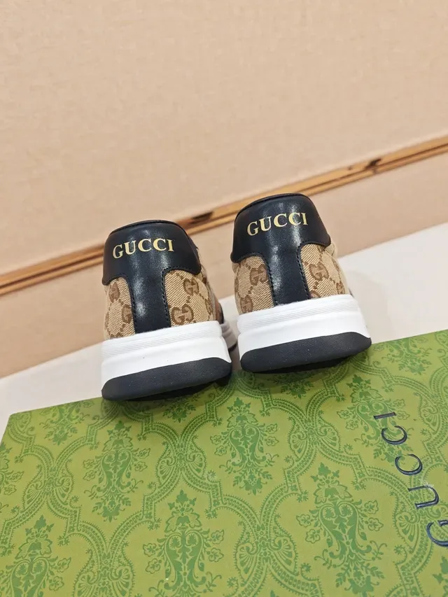 Gucci Beige Noir Monogram Sneakers Lifestyle en Toile avec Superpositions en Cuir 3