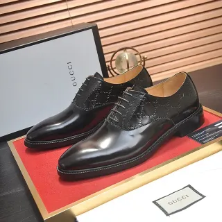 Gucci Preto Marrom Brilhante Couro Verniz GG Monogram Detalhe Brogue Sapatos Oxford