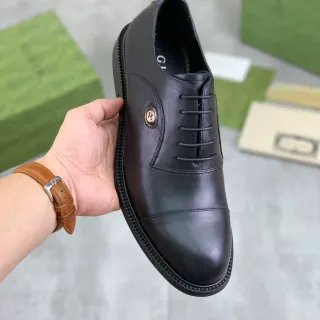 Gucci Black Gold Cap-Toe Serrated Welt Oxford Shoes