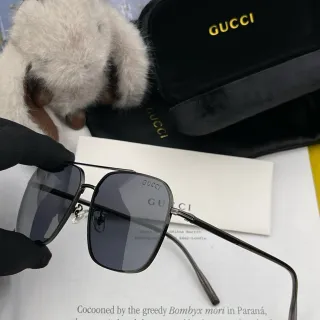 Gucci Black Gray Rectangular Aviator Silhouette Thin Metal Frame Sunglasses