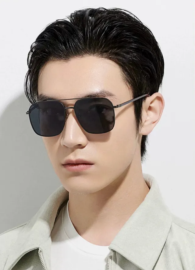 Gucci Black Gray Rectangular Aviator Silhouette Thin Metal Frame Sunglasses 2